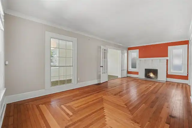 Listing Photo 8