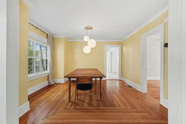 Listing Photo 12