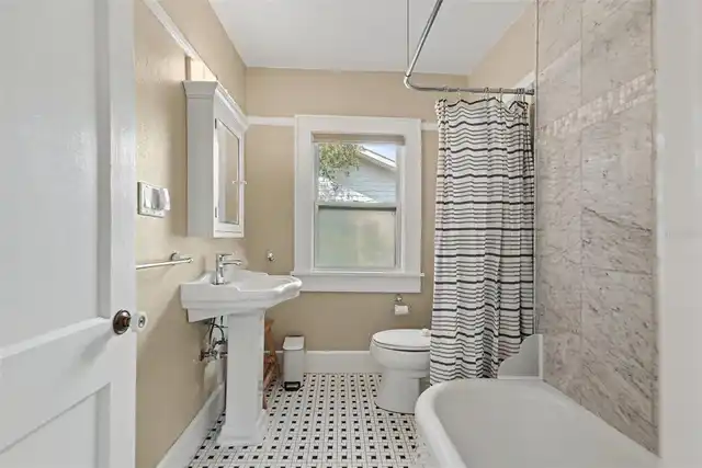 Listing Photo 25