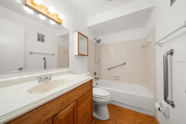 Listing Photo 18