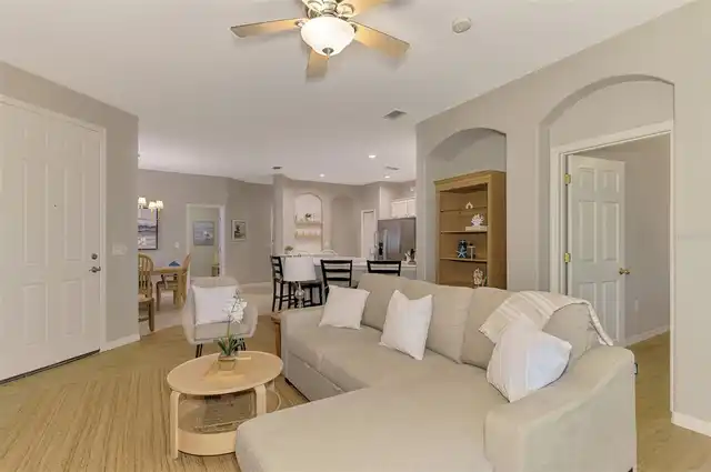 Listing Photo 17