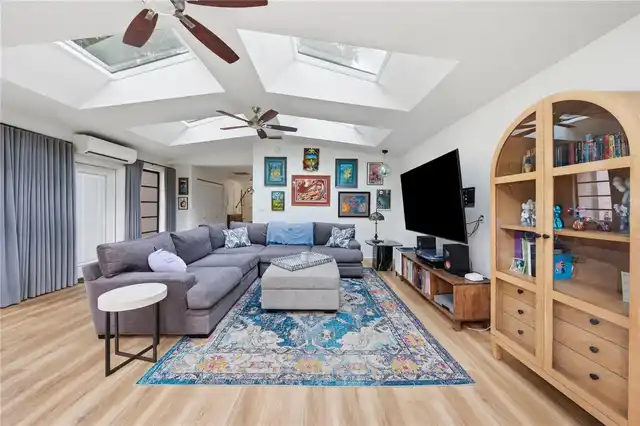 Listing Photo 13