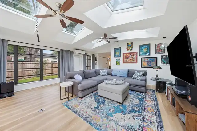 Listing Photo 14