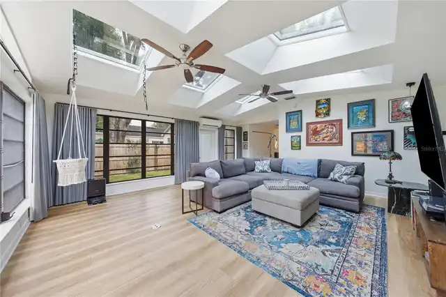 Listing Photo 15