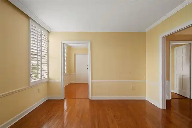Listing Photo 16