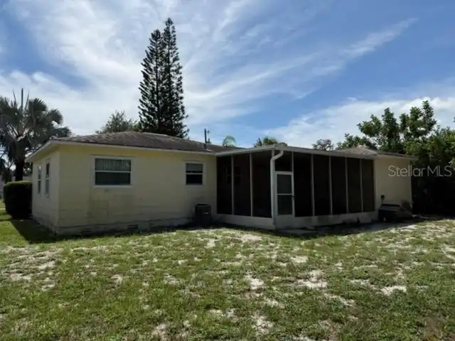 Listing Photo 16