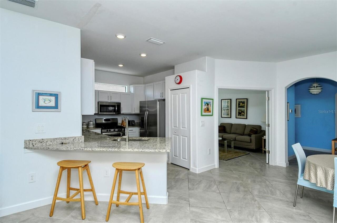 Listing Photo 17