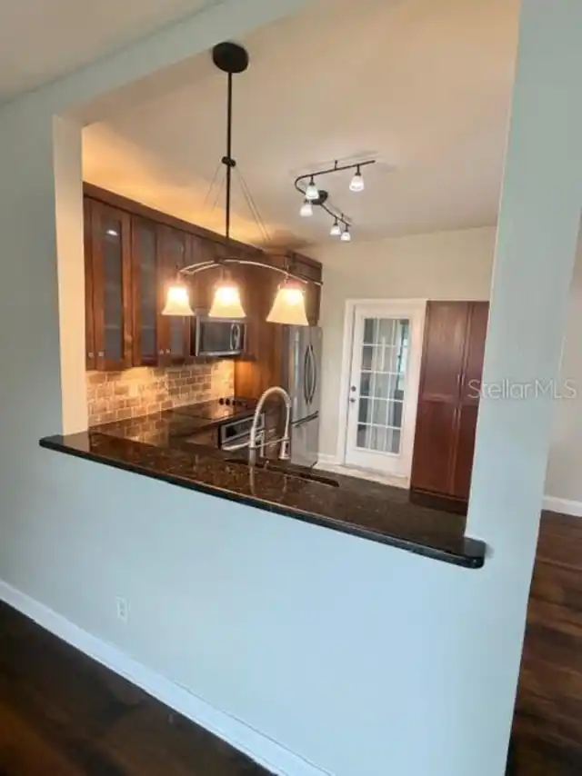 Listing Photo 7