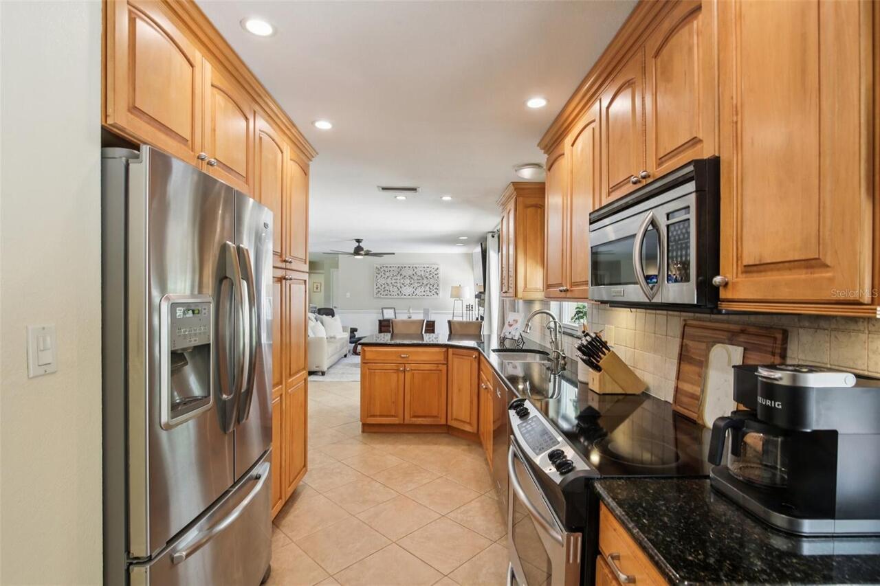 Listing Photo 12
