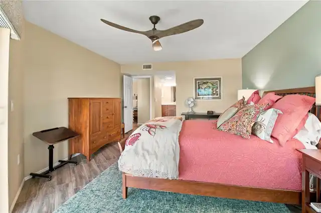 Listing Photo 33
