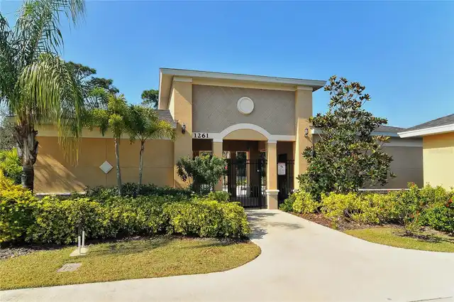 Listing Photo 36