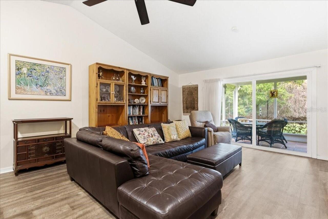 Listing Photo 21