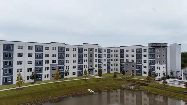 Listing Photo 14
