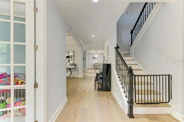 Listing Photo 11