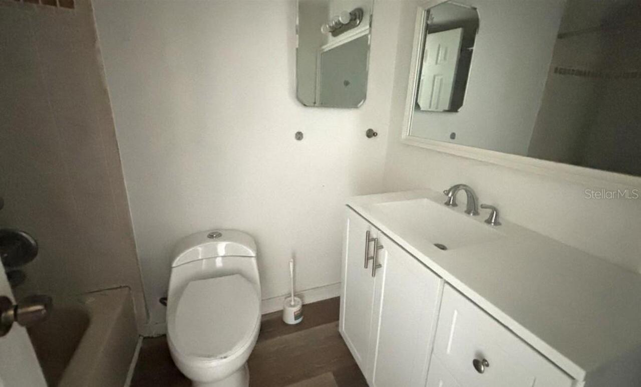 Listing Photo 14