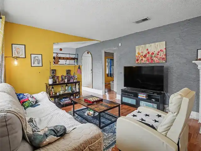 Listing Photo 7