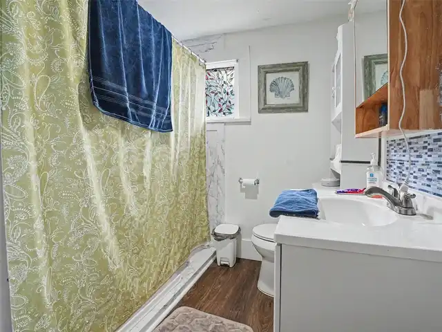 Listing Photo 25