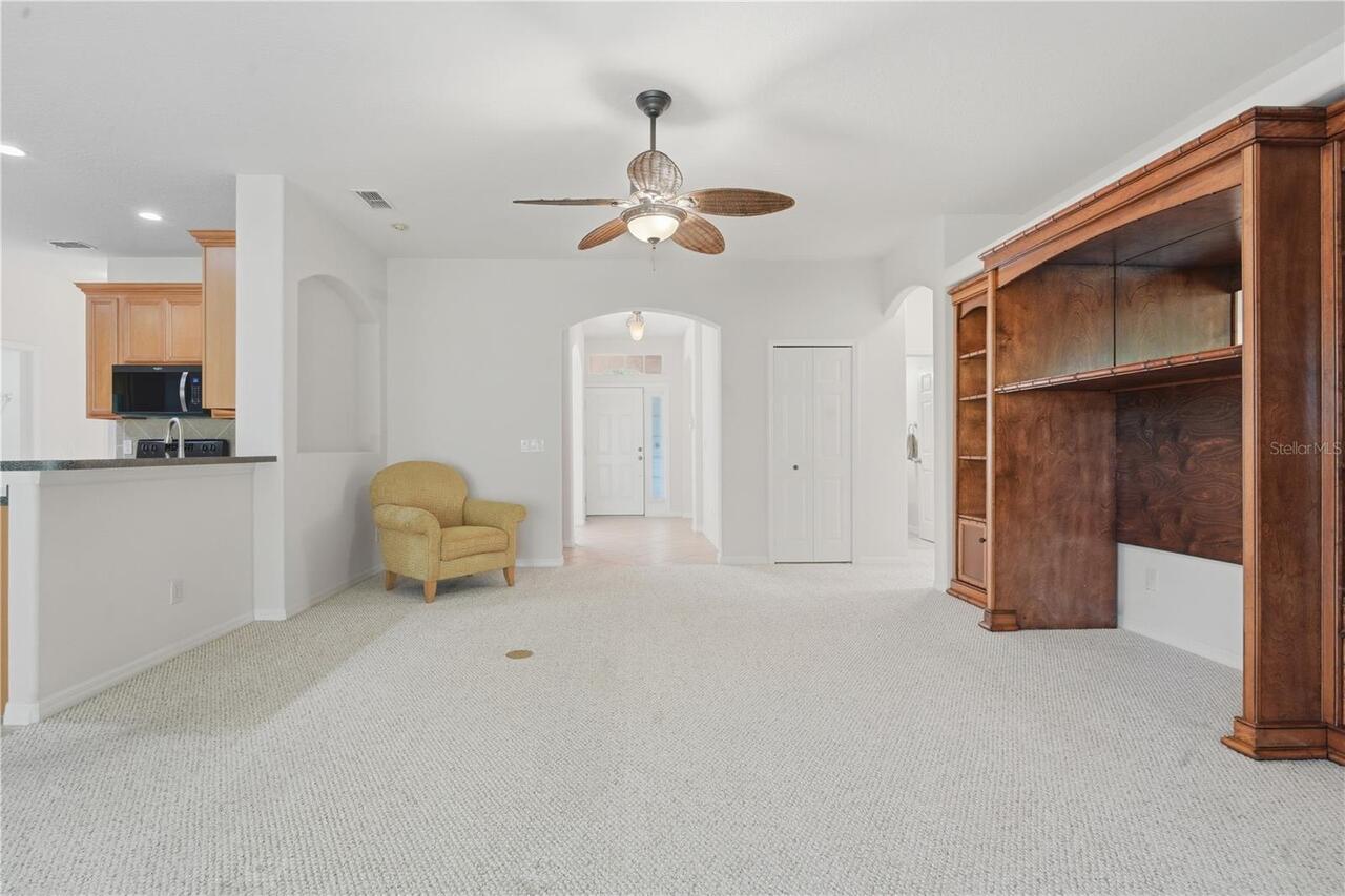 Listing Photo 9