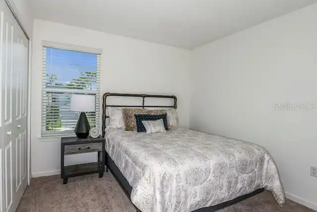 Listing Photo 12