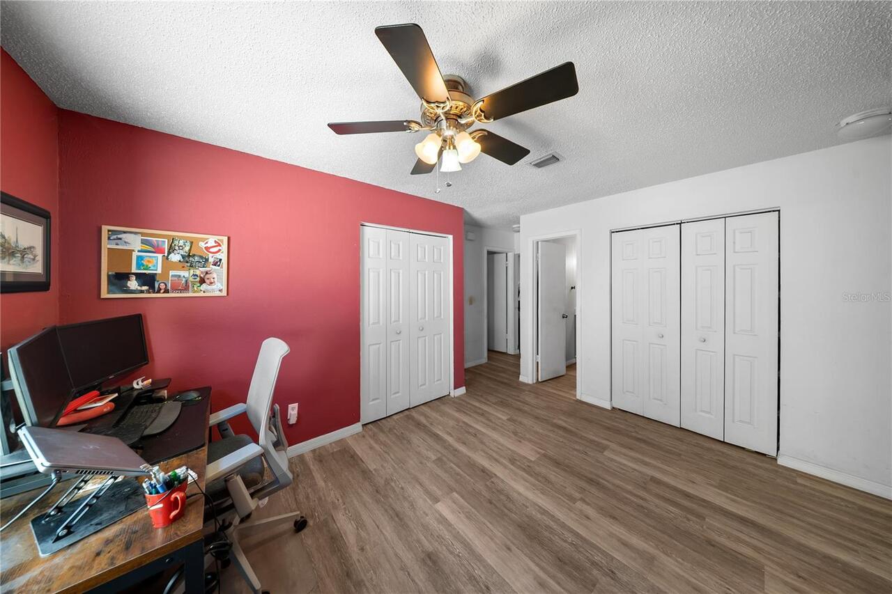 Listing Photo 14