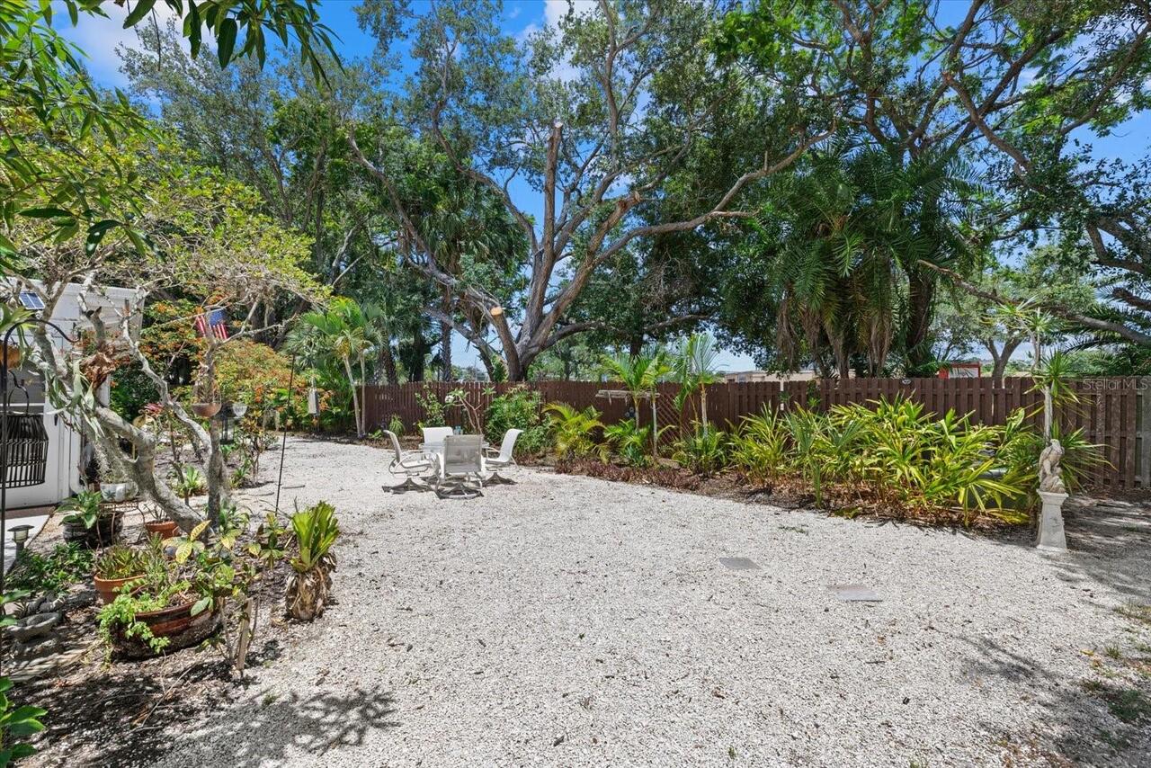 Listing Photo 23