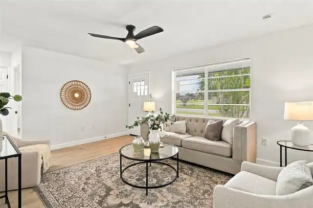 Listing Photo 9