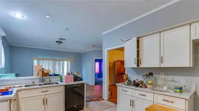 Listing Photo 7