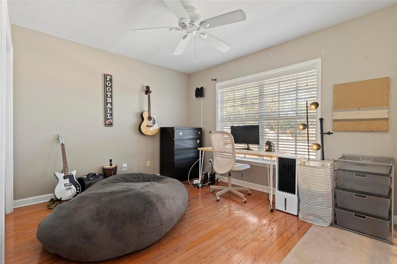 Listing Photo 17