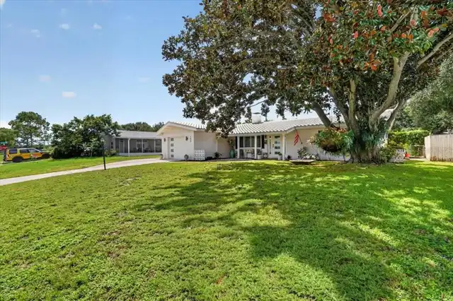 Listing Photo 6