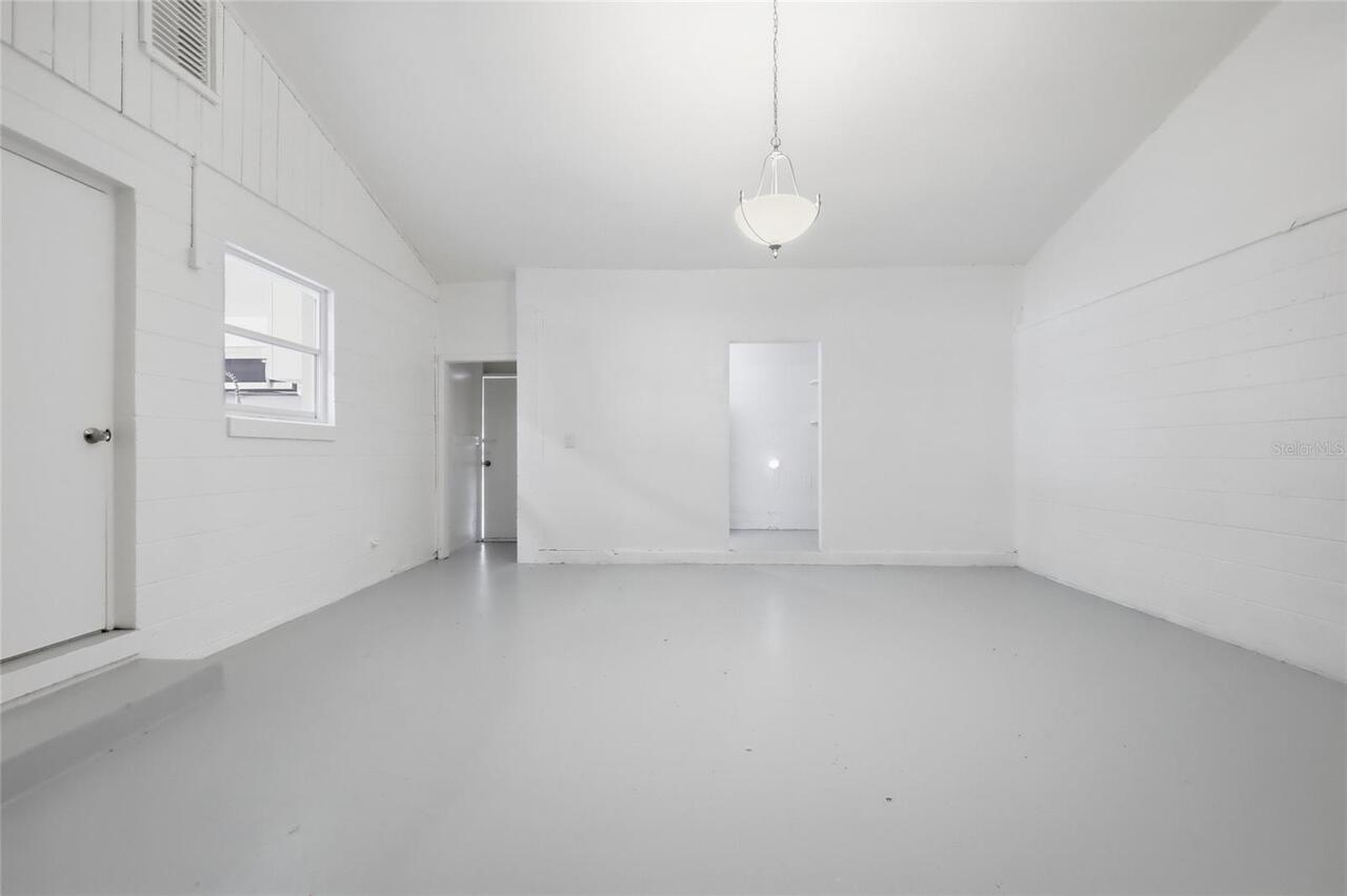 Listing Photo 32
