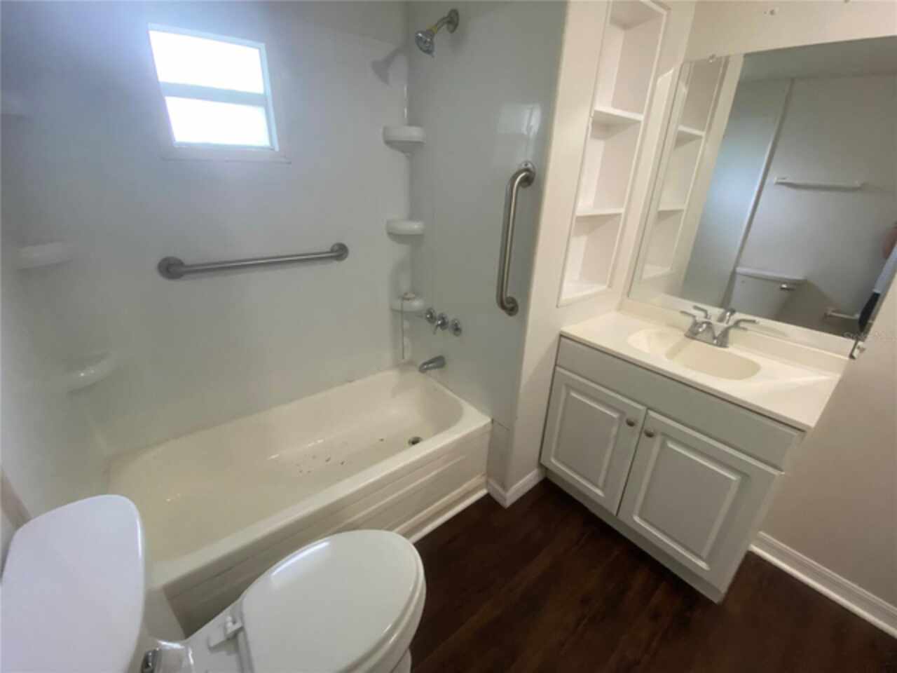 Listing Photo 14