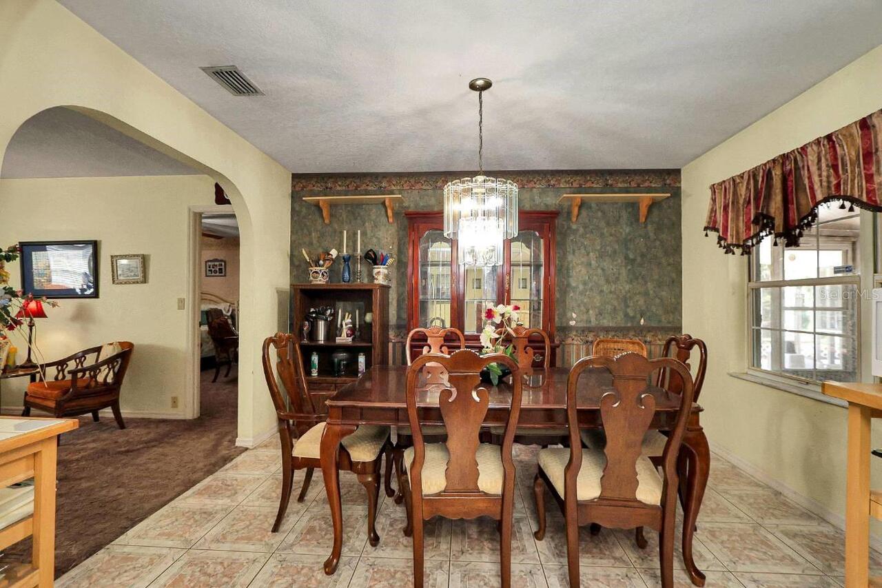Listing Photo 8