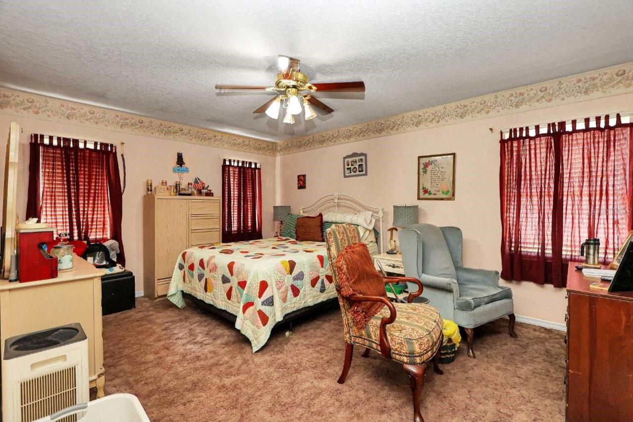 Listing Photo 9