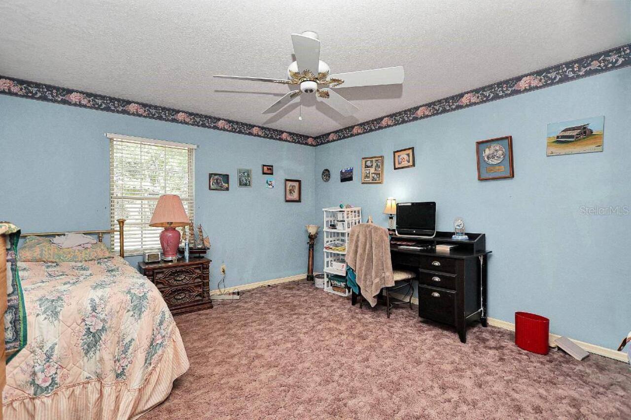 Listing Photo 15
