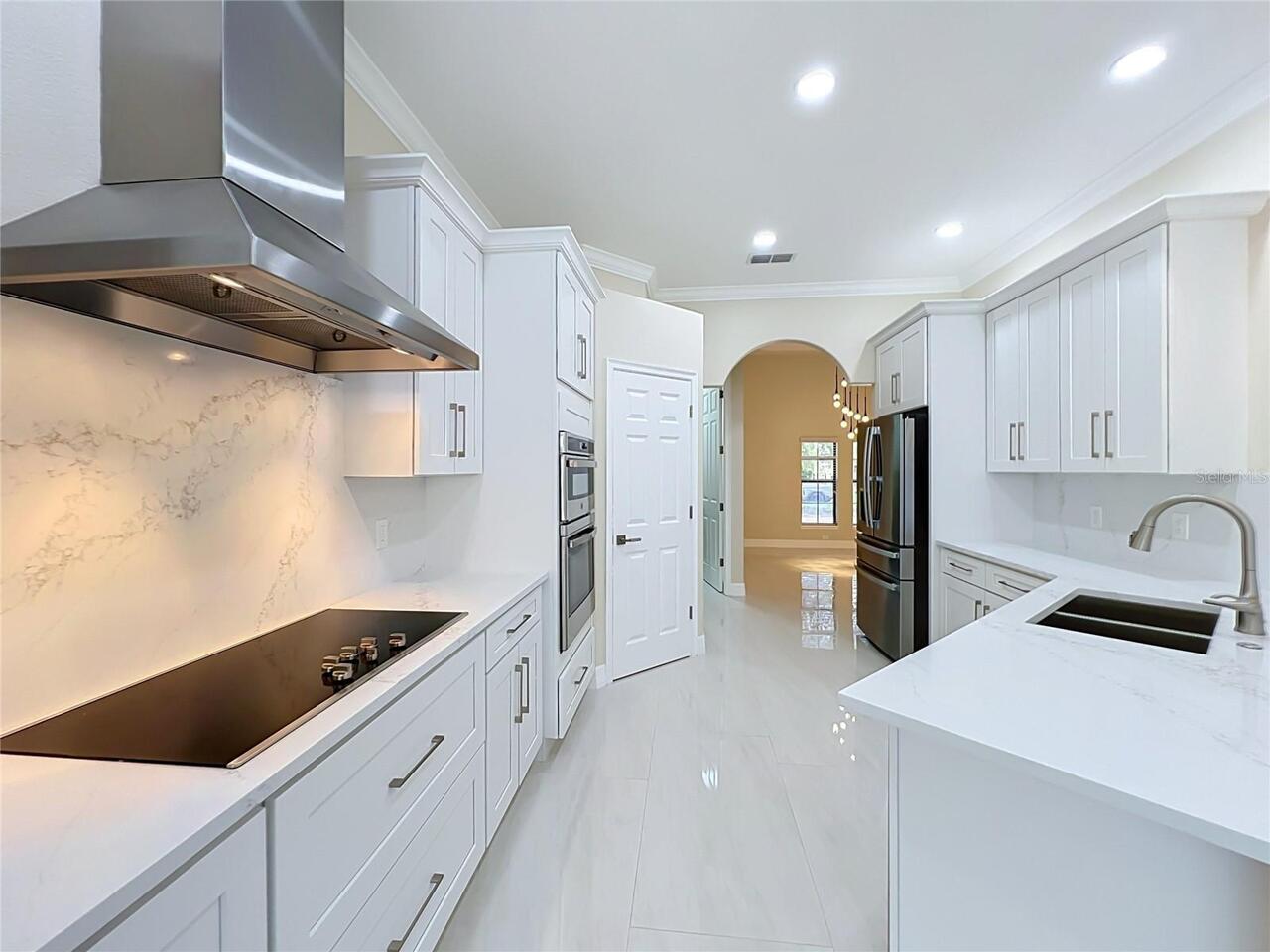 Listing Photo 12