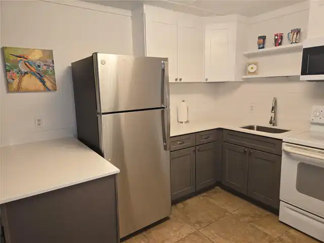 Listing Photo 5