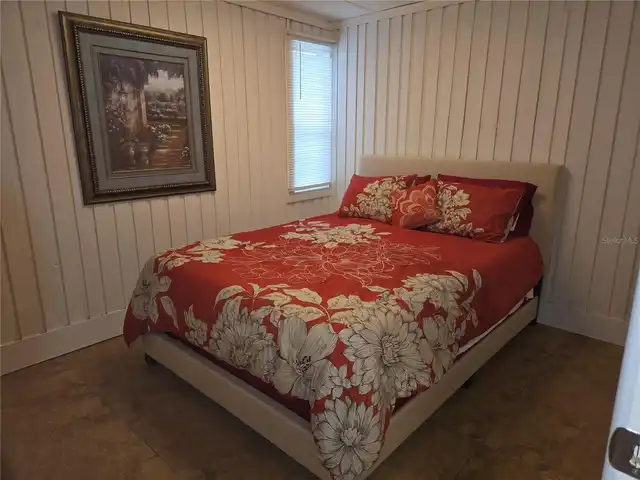 Listing Photo 10