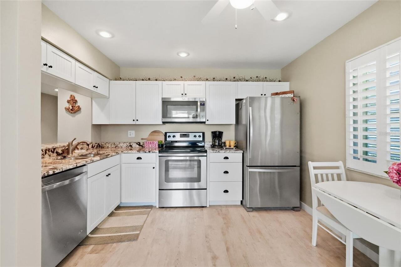 Listing Photo 10