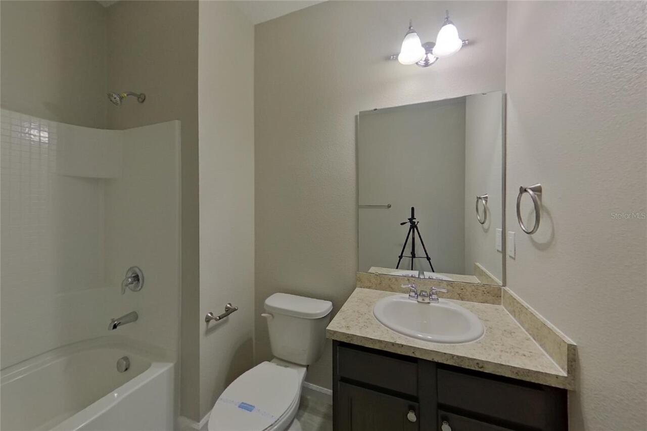 Listing Photo 14