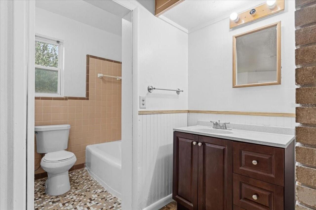 Listing Photo 15