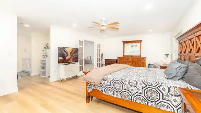 Listing Photo 9
