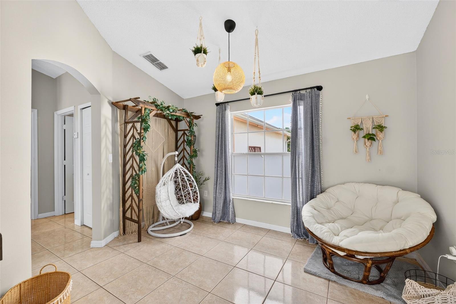 Listing Photo 7