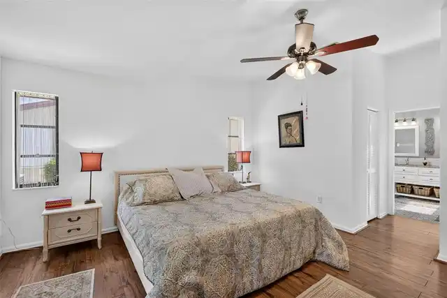 Listing Photo 11