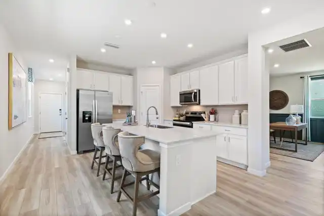 Listing Photo 8