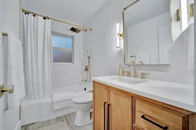 Listing Photo 25