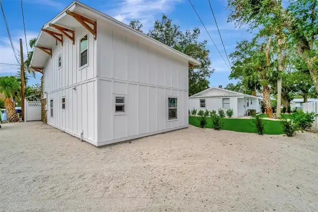 Listing Photo 74