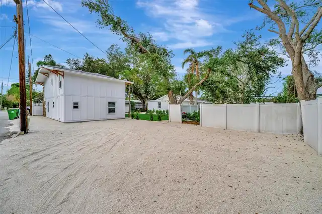 Listing Photo 75