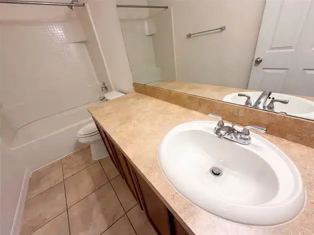 Listing Photo 20
