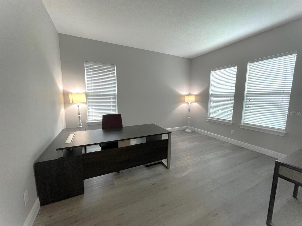 Listing Photo 10