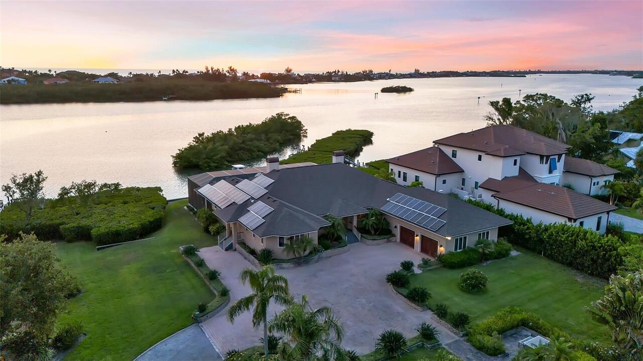 3BR, Home, 2BA, $4,950,000
Read More
